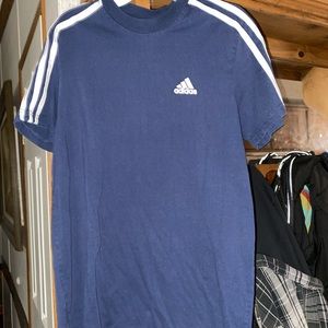 Adidas t shirt